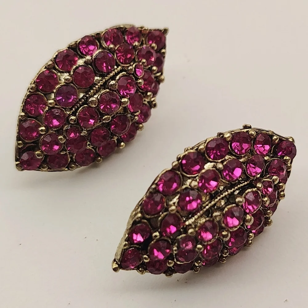 Radiant Fuchsia Crystal Leaf Pierced Earrings - Picture 4 of 15